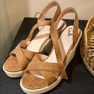 Elegant Tan Wedge Sandals